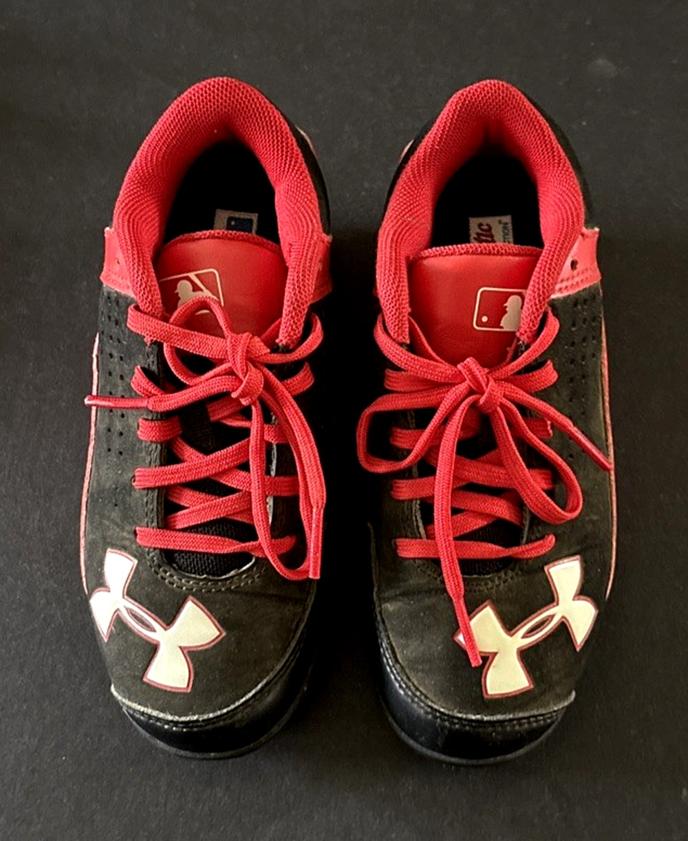 Boys Baseball Cleats, Under Armour Youth Size 12k - Black Red Shoes Low Top